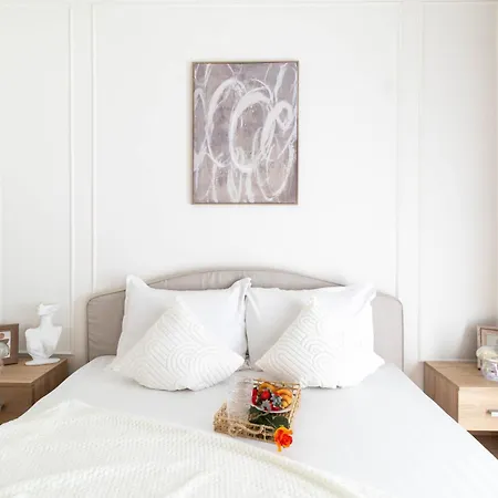 Alpine Chic Apartment *